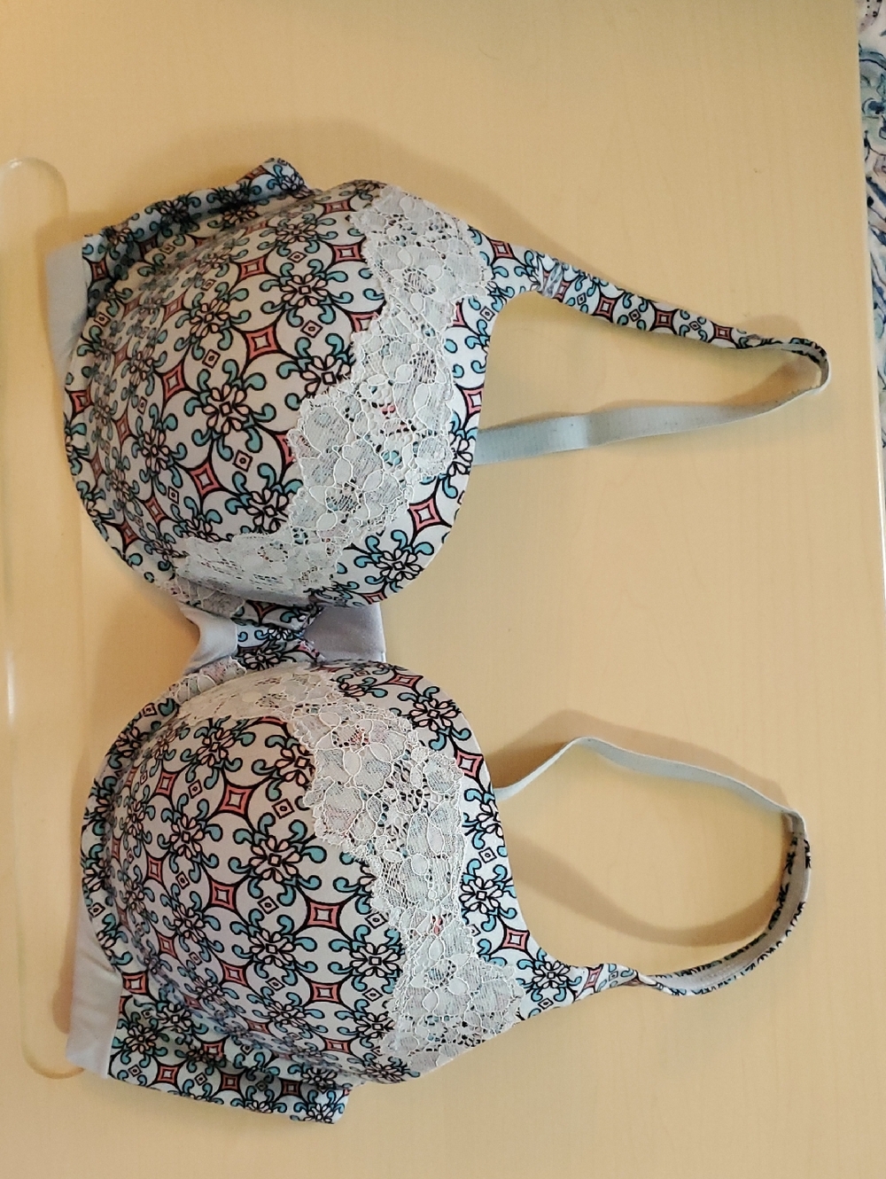 Victoria's Secret Teal and White Floral-Geo Underwire Bra